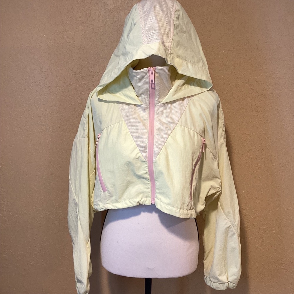 Zara Cropped Raincoat Windbreaker, Yellow Hooded, Pink Details, Size Medium